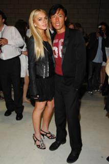 Lindsay Lohan feet photo thumbnail