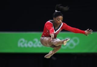 Simone Biles feet photo thumbnail