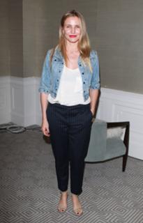 Cameron Diaz feet photo thumbnail