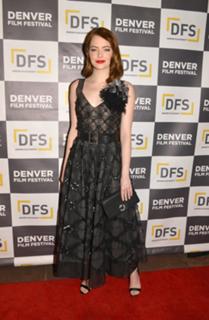 Emma Stone feet photo thumbnail
