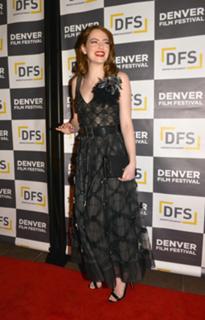 Emma Stone feet photo thumbnail
