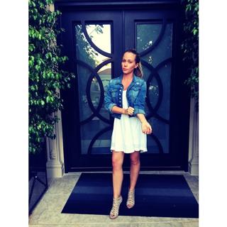 Kendra Wilkinson feet photo thumbnail