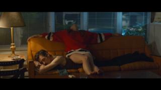 Aubrey Plaza feet photo thumbnail