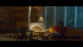 Aubrey Plaza feet photo thumbnail