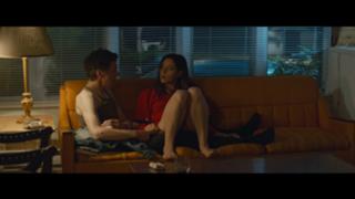 Aubrey Plaza feet photo thumbnail