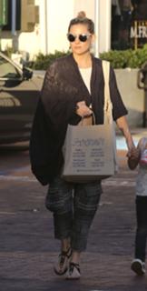 Kate Hudson feet photo thumbnail