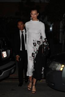 Karlie Kloss feet photo thumbnail