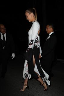 Karlie Kloss feet photo thumbnail
