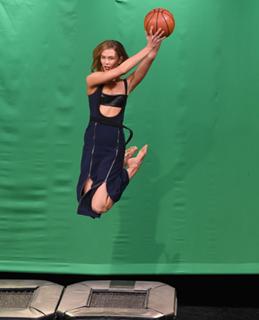 Karlie Kloss feet photo thumbnail