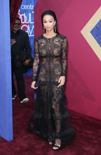 Draya Michele feet photo thumbnail