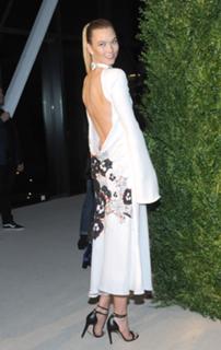 Karlie Kloss feet photo thumbnail