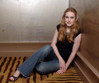 Evan Rachel Wood feet photo thumbnail