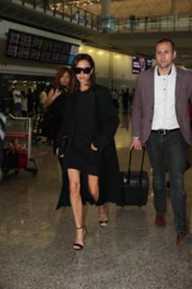 Victoria Beckham feet photo thumbnail
