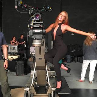 Marina Ruy Barbosa feet photo thumbnail
