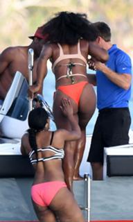 Serena Williams feet photo thumbnail