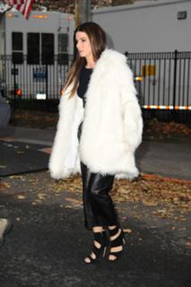 Sandra Bullock feet photo thumbnail