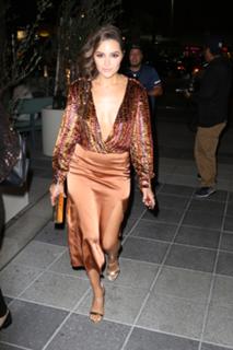 Olivia Culpo feet photo thumbnail