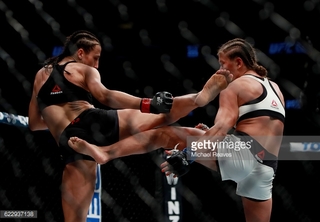 Joanna Jedrzejczyk feet photo thumbnail