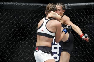 Joanna Jedrzejczyk feet photo thumbnail