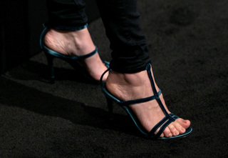 January Jones feet photo thumbnail