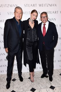 Gigi Hadid feet photo thumbnail