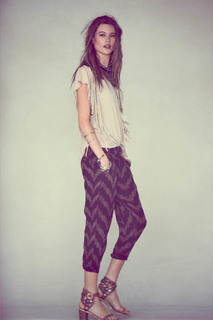 Behati Prinsloo feet photo thumbnail