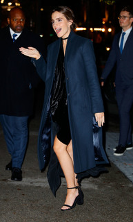 Emma Watson feet photo thumbnail
