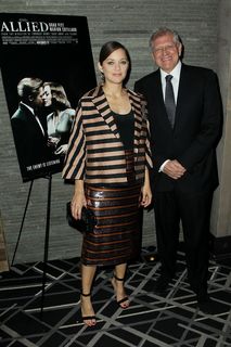Marion Cotillard feet photo thumbnail