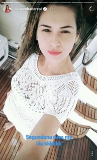 Lívia Andrade feet photo thumbnail