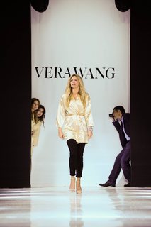 Vera Brezhneva feet photo thumbnail