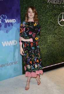 Emma Stone feet photo thumbnail