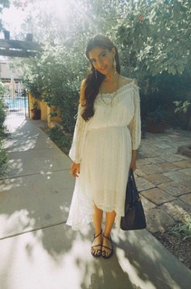 Sonam Kapoor feet photo thumbnail
