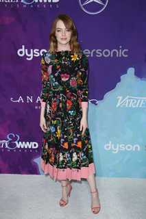 Emma Stone feet photo thumbnail