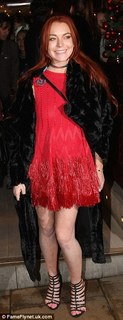 Lindsay Lohan feet photo thumbnail