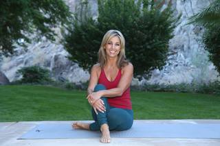Denise Austin feet photo thumbnail