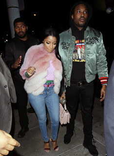 Nicki Minaj feet photo thumbnail