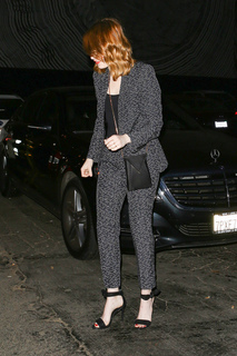 Emma Stone feet photo thumbnail