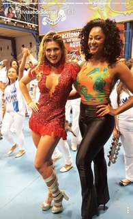Lívia Andrade feet photo thumbnail