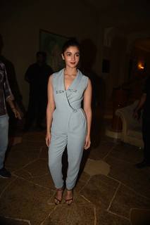 Alia Bhatt feet photo thumbnail