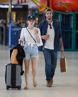 Lucy Hale feet photo thumbnail