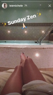 Lea Michele feet photo thumbnail
