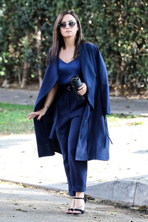 Demi Lovato feet photo thumbnail