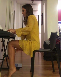 Ludovica Frasca feet photo thumbnail