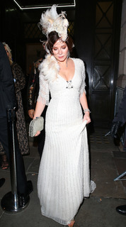 Anna Friel feet photo thumbnail