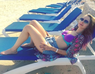 Yoseline Hoffman feet photo thumbnail