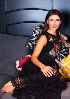 Paula Fernandes feet photo thumbnail