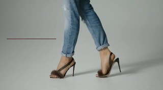 Shay Mitchell feet photo thumbnail