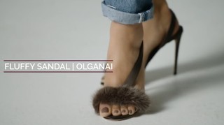 Shay Mitchell feet photo thumbnail