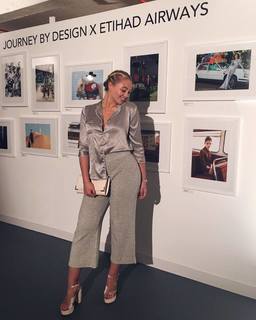 Iskra Lawrence feet photo thumbnail