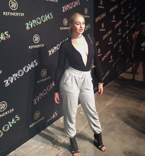 Iskra Lawrence feet photo thumbnail